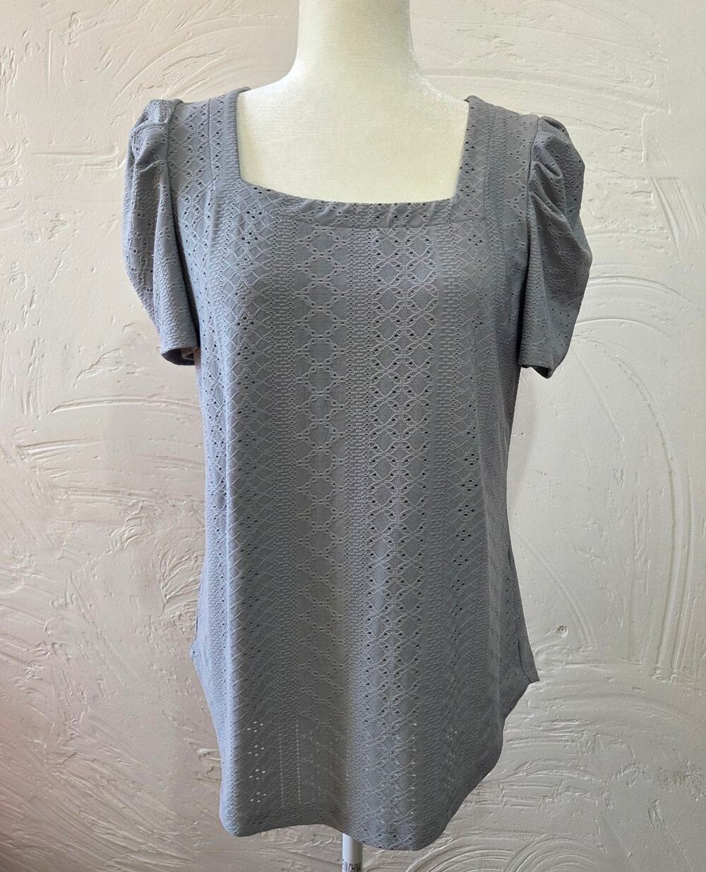 Woman's Blueish Grey eyelet Short Sleeve Top, Puff Sleeves, Size Small
